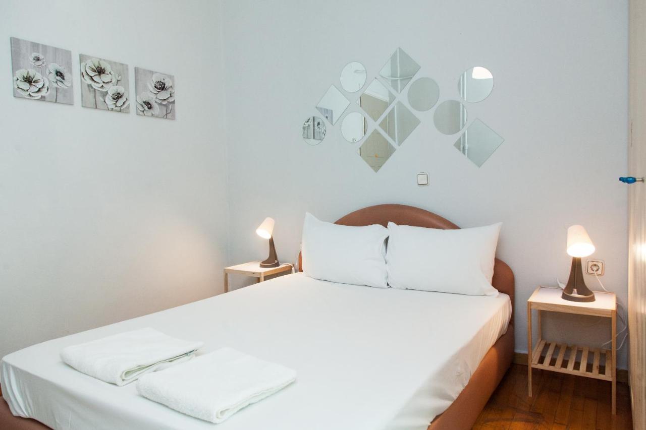 Brand New, Cheerful Apartment In Central أثينا المظهر الخارجي الصورة