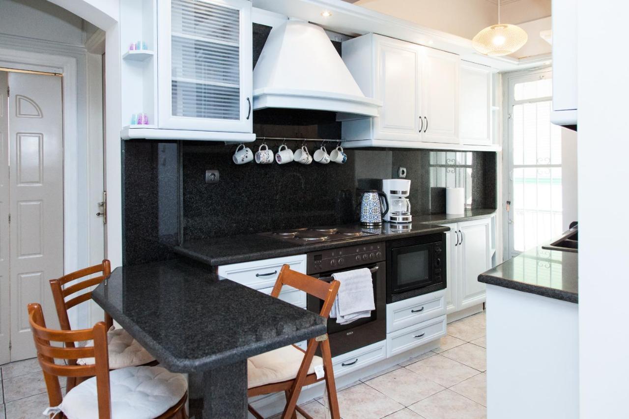 Brand New, Cheerful Apartment In Central أثينا المظهر الخارجي الصورة